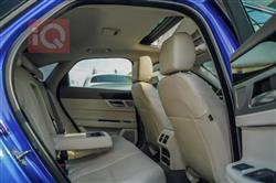جاكوار XF